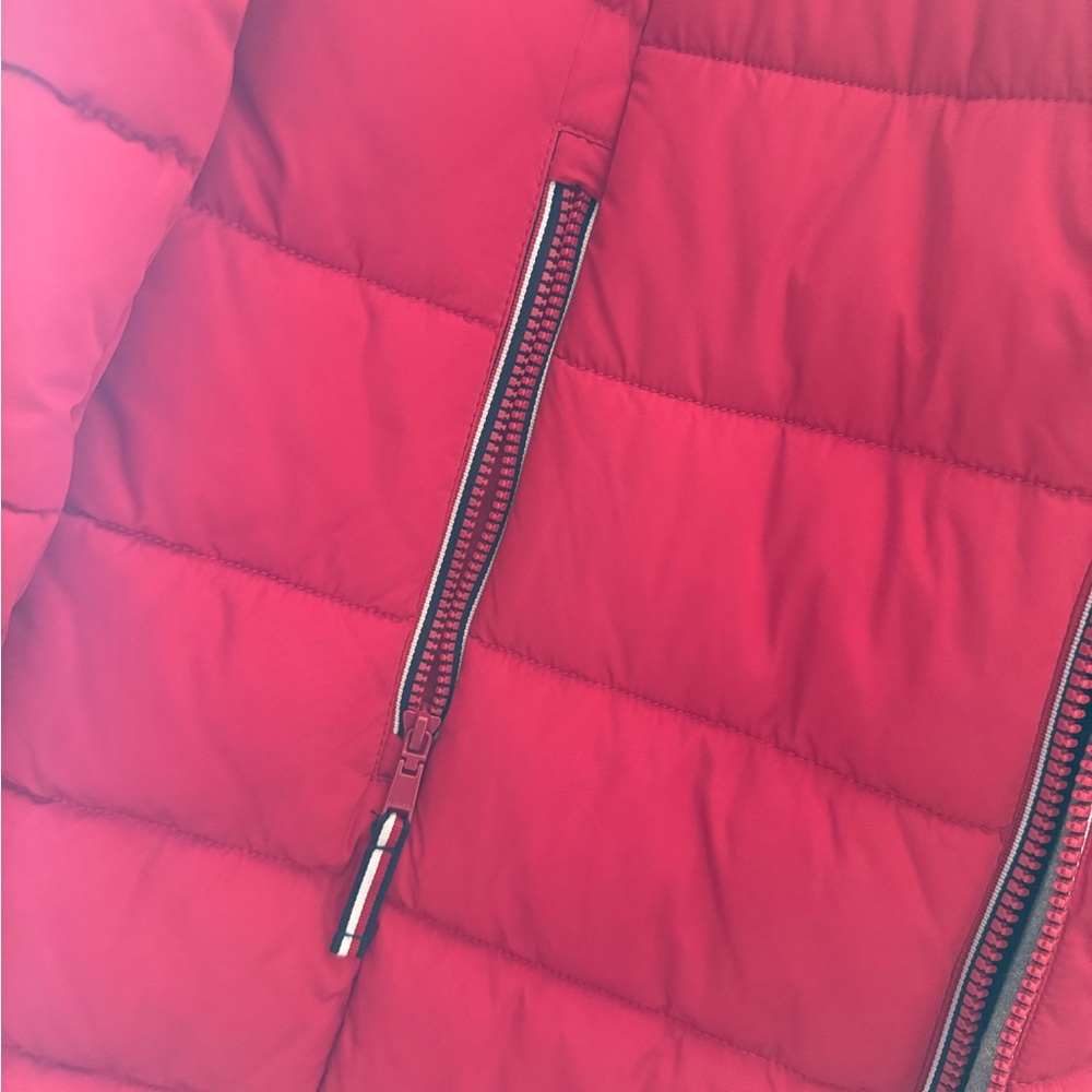 Tommy Hilfiger Red Puffer Coat with Hood - Picture 4 of 8